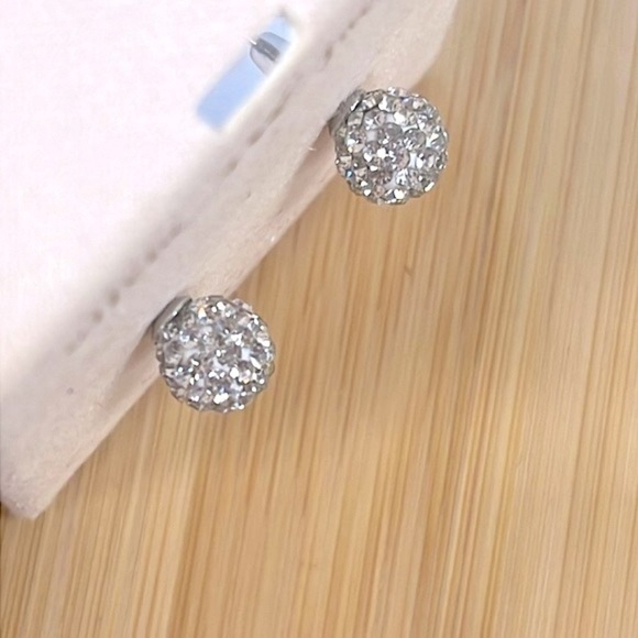 Brand New Olivia and Jackson Sterling Silver Cubic Zirconia Post Earrings - Picture 8 of 12